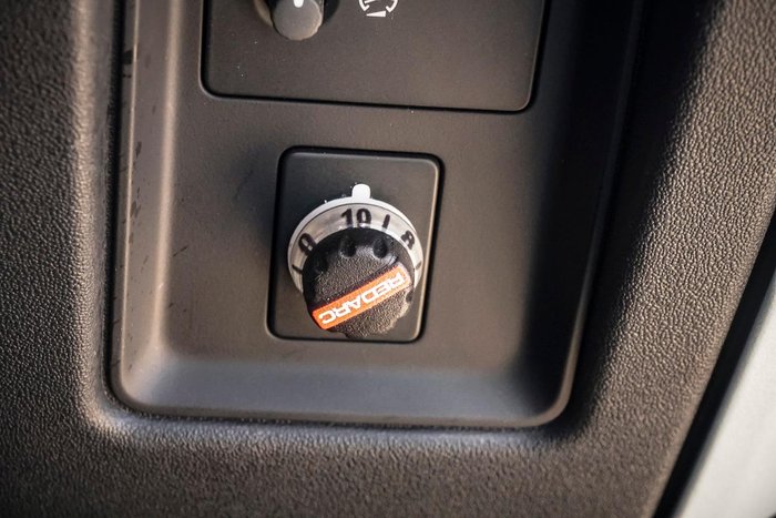 2022 Land Rover Defender 110 D300 SE