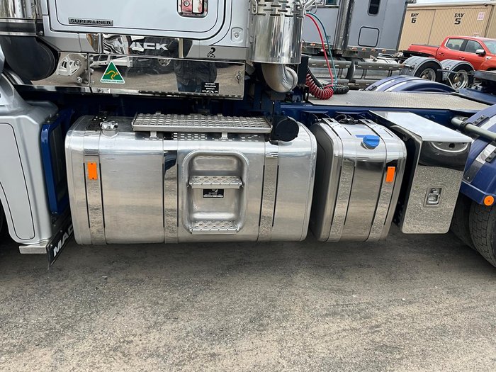 2023 Mack Clxt Superliner 214000Klm 4679 H 110 Rt $218000+Gst MACK CLXT SUPERLINER 685