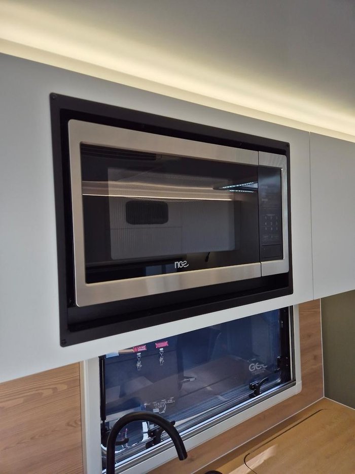 2025 New Age Caravans Manta Ray Mr16e Expedition My25 Full Offroad