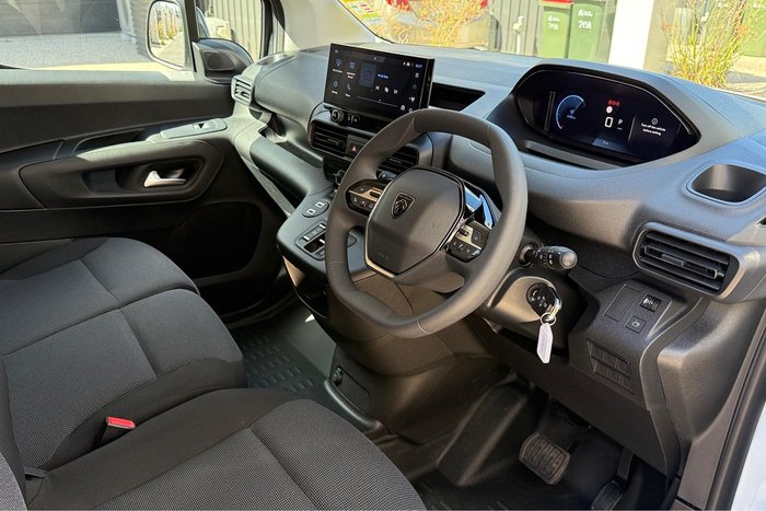 2025 Peugeot Partner Pro