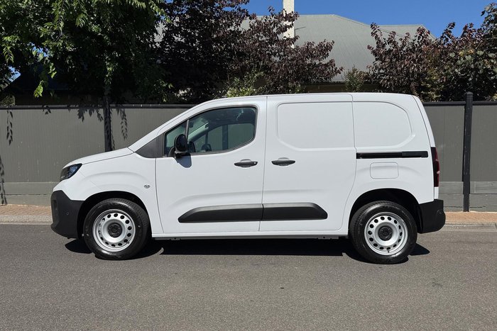 2025 Peugeot Partner Pro