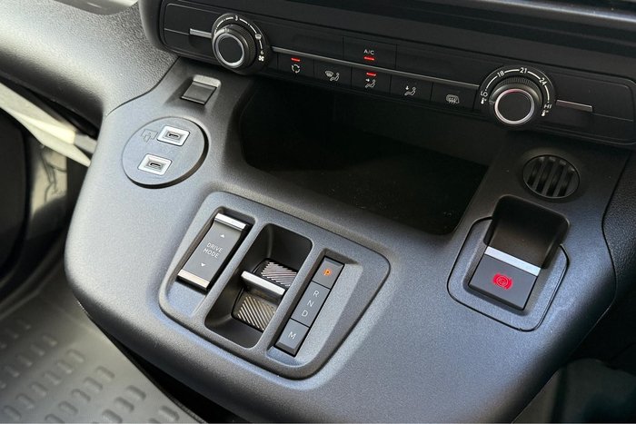 2025 Peugeot Partner Pro