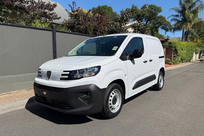2025 Peugeot Partner Pro