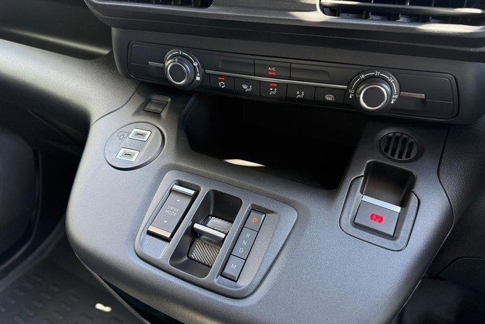 2025 Peugeot Partner Pro