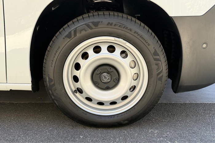 2025 Peugeot Partner Pro