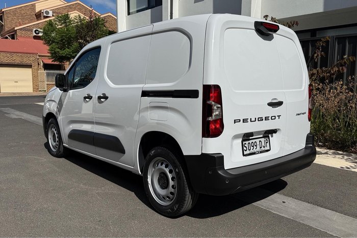 2025 Peugeot Partner Pro