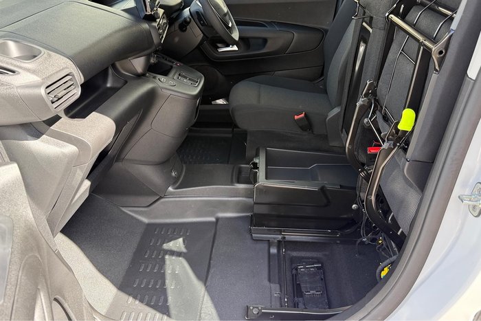 2025 Peugeot Partner Pro