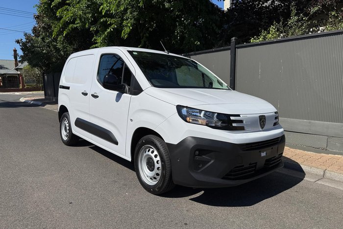 2025 Peugeot Partner Pro