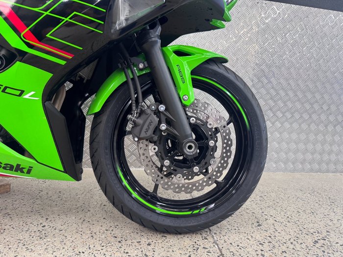 2024 Kawasaki NINJA 650L GREEN