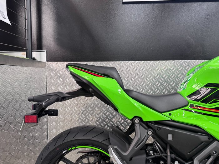 2024 Kawasaki NINJA 650L GREEN