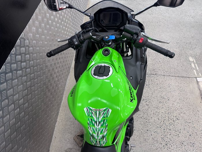 2024 Kawasaki NINJA 650L GREEN
