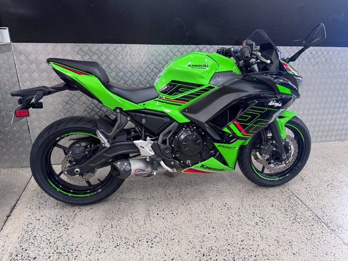 2024 Kawasaki NINJA 650L GREEN