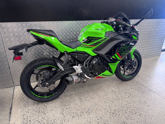 2024 Kawasaki NINJA 650L GREEN