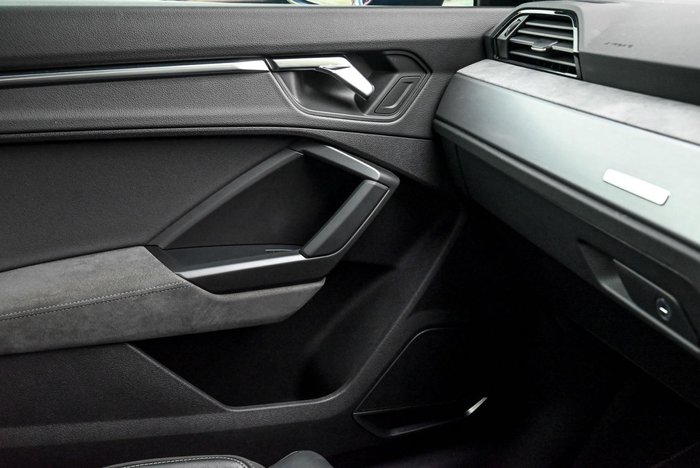 2021 Audi Q3 40 TFSI S line