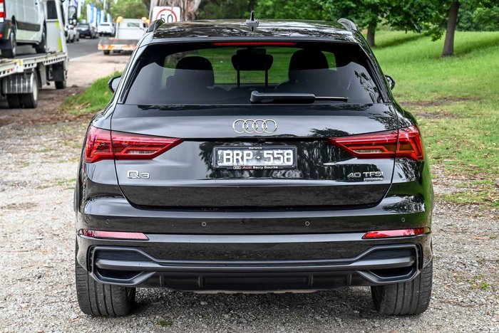 2021 Audi Q3 40 TFSI S line