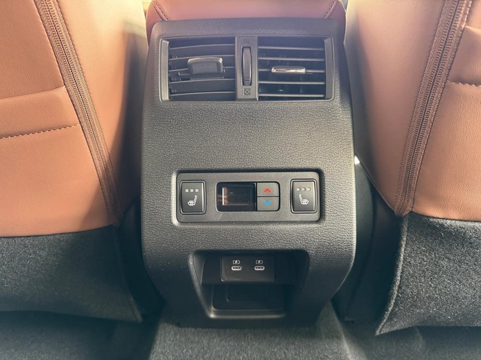 2025 Mitsubishi Outlander Exceed Tourer