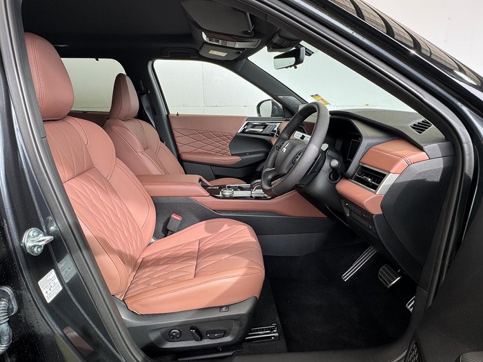 2025 Mitsubishi Outlander Exceed Tourer