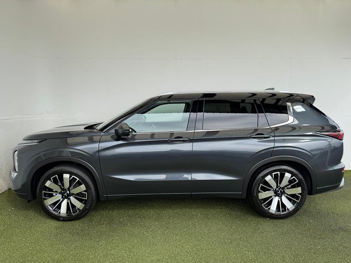 2025 Mitsubishi Outlander Exceed Tourer