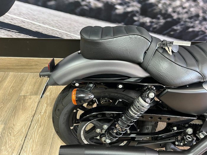 2018 HARLEY-DAVIDSON XL883N IRON 883 GREY