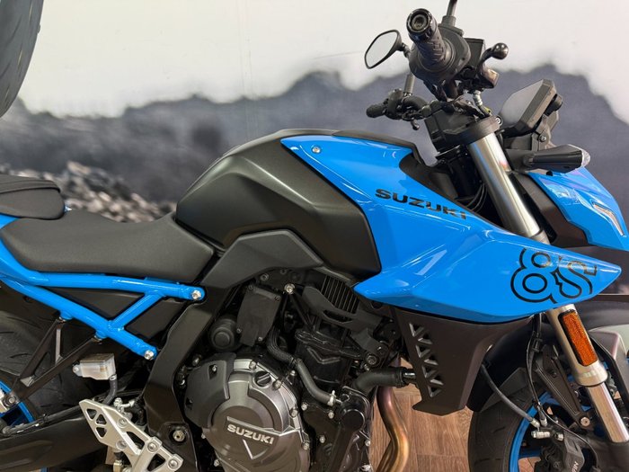 2024 Suzuki GSX-8S BLUE