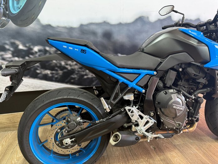 2024 Suzuki GSX-8S BLUE