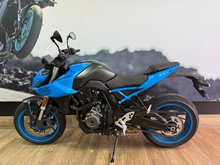 2024 Suzuki GSX-8S BLUE