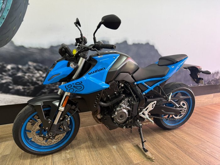 2024 Suzuki GSX-8S BLUE