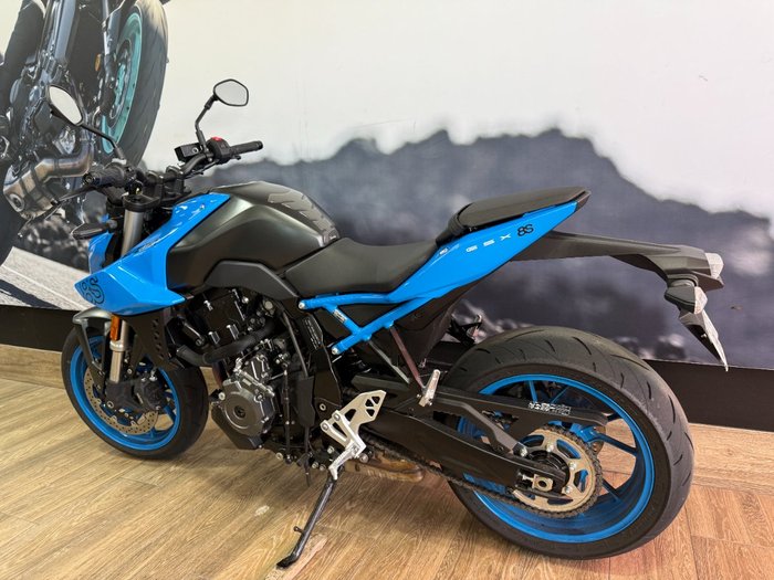 2024 Suzuki GSX-8S BLUE