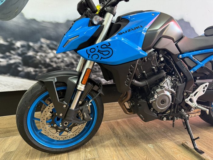 2024 Suzuki GSX-8S BLUE