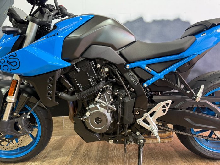 2024 Suzuki GSX-8S BLUE