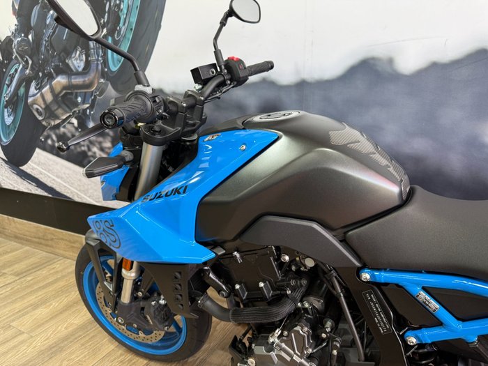 2024 Suzuki GSX-8S BLUE
