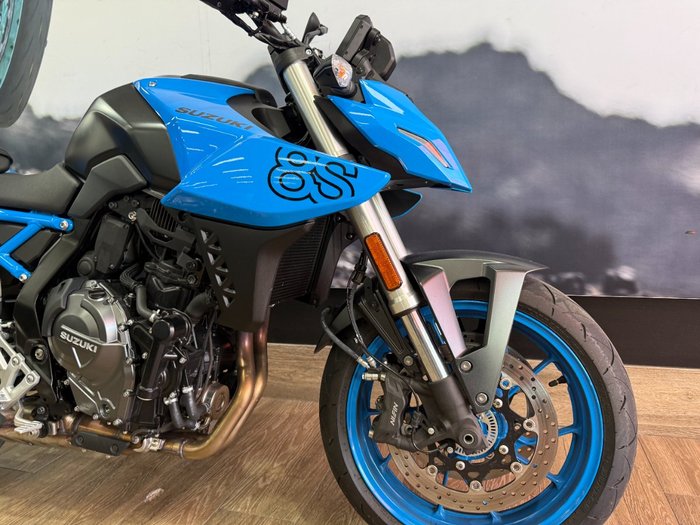 2024 Suzuki GSX-8S BLUE
