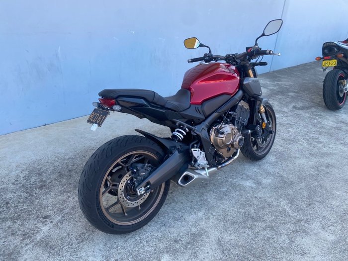 2023 Honda CB650R Red