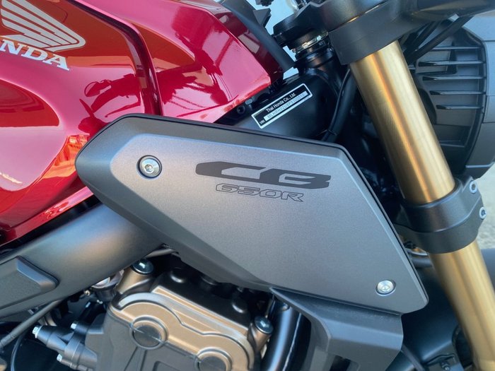 2023 Honda CB650R Red