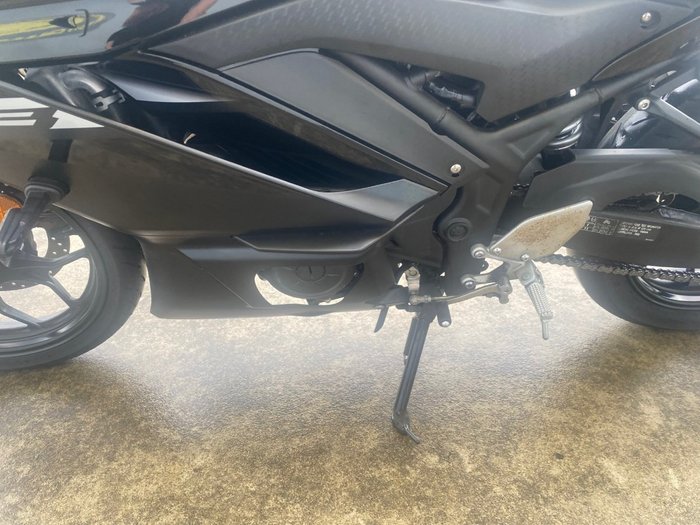 2024 Yamaha YZF-R3 Black