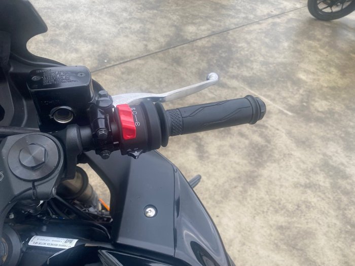 2024 Yamaha YZF-R3 Black