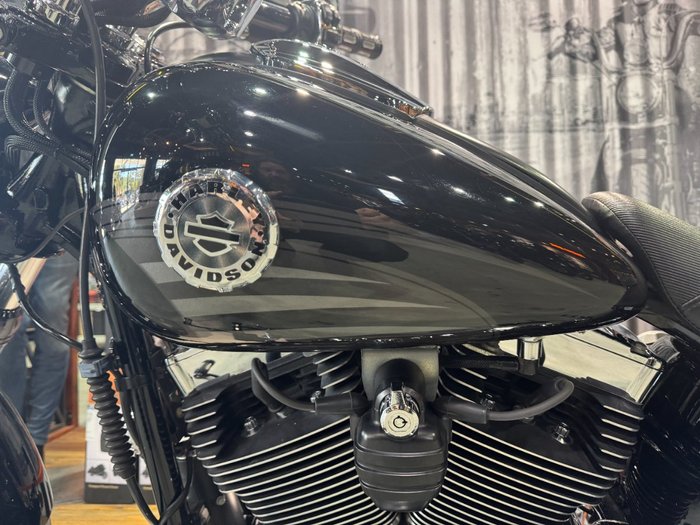 2016 Harley-davidson FXSB SOFTAIL BREAKOUT Black