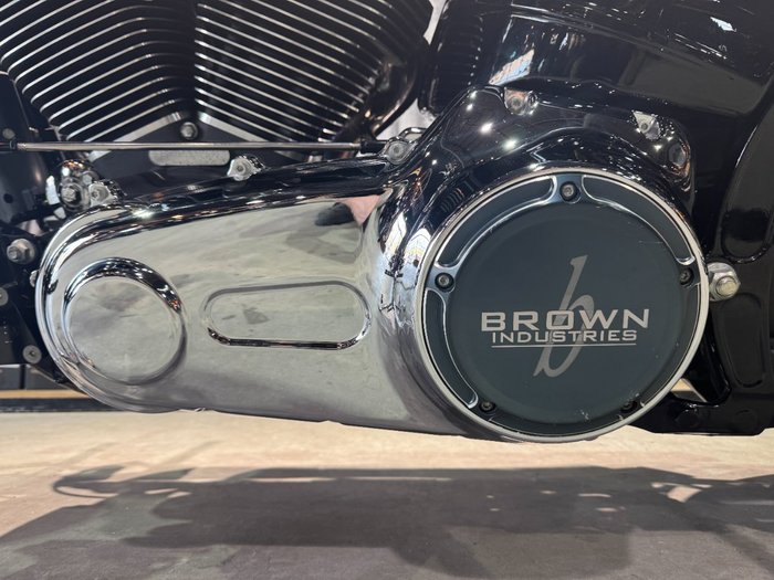 2016 Harley-davidson FXSB SOFTAIL BREAKOUT Black