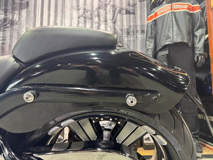 2016 Harley-davidson FXSB SOFTAIL BREAKOUT Black