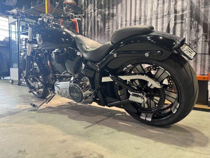 2016 Harley-davidson FXSB SOFTAIL BREAKOUT Black