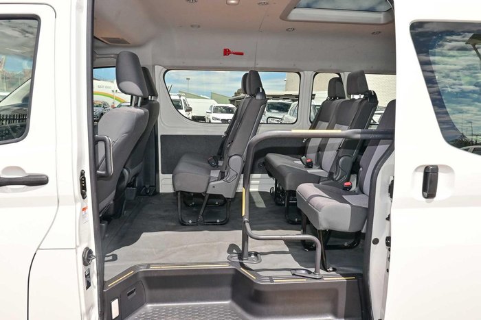 2022 Toyota Hiace Commuter