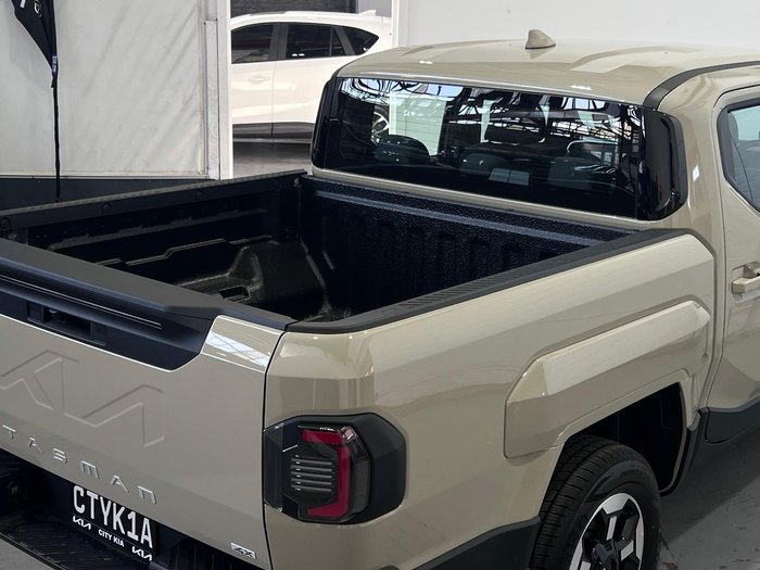 2025 Kia Tasman SX+