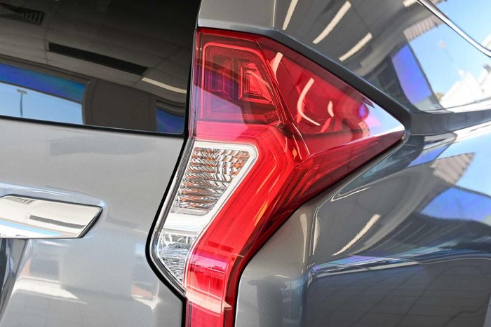 2017 Mitsubishi Pajero Sport GLS