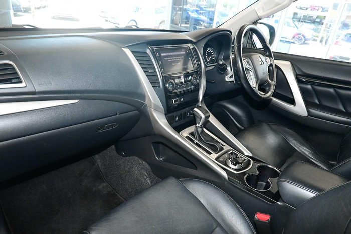 2017 Mitsubishi Pajero Sport GLS