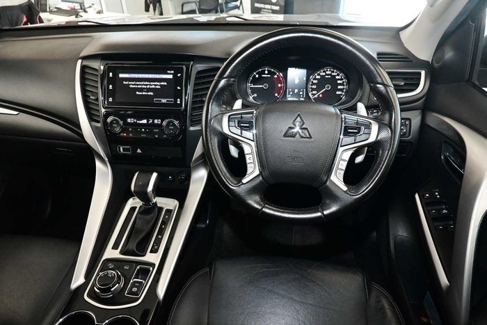 2017 Mitsubishi Pajero Sport GLS