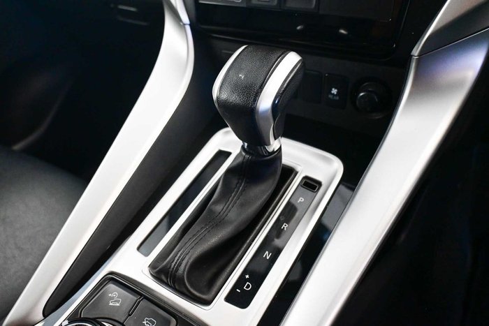 2017 Mitsubishi Pajero Sport GLS