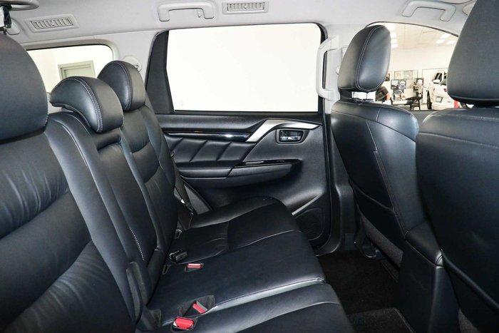 2017 Mitsubishi Pajero Sport GLS