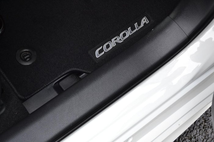 2018 Toyota Corolla Ascent Sport MZEA12R Glacier White