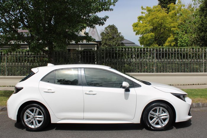 2018 Toyota Corolla Ascent Sport MZEA12R Glacier White