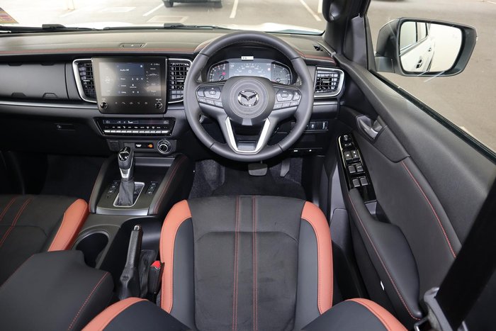 2025 Mazda BT-50 SP